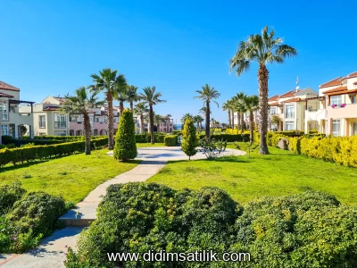 Denize Sıfır Apollonium Sitesinde Satılık 2+1 Bahçe Katı Adonis Daire