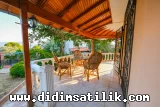 Didim Akbük'te Denize 200m Mesafede Satılık 3+1 Bahçeli İkiz Villa