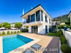 Didim Akbük Merkezde Denize Yakın Köşe Başı Havuzlu Müstakil Villa